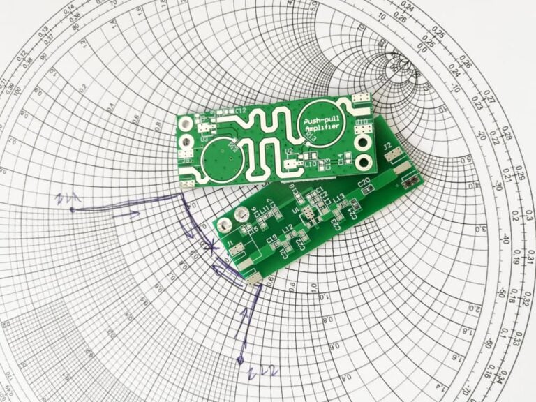 Optimal antenna matching network design typically requires tools such as the Smith Chart