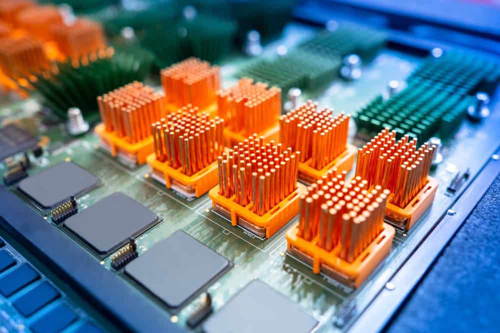  Designing PCBs for high-current applications presents challenges in heat management, trace width, and reliable connections. 